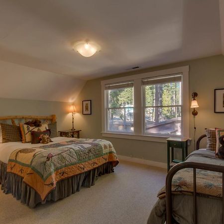 Vanni House - Classic Tahoe Style 2 Bedroom - Sleeps 6 - Hot Tub - Near Palisades & Downtown Tahoe City Exterior photo