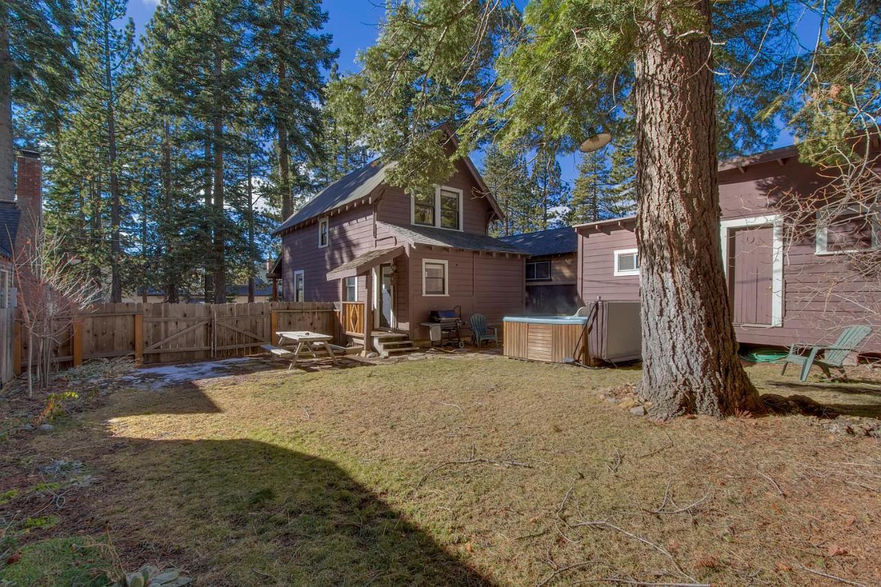 Vanni House - Classic Tahoe Style 2 Bedroom - Sleeps 6 - Hot Tub - Near Palisades & Downtown Tahoe City Exterior photo